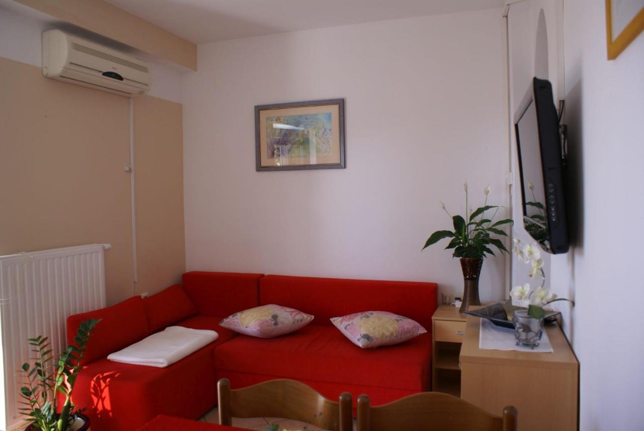 Apartment Nevenka Krk Town Exterior photo